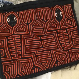 Quilted Tote Bag with Aboriginal Dot Gecko Reptile Black & Red Embroidered Art